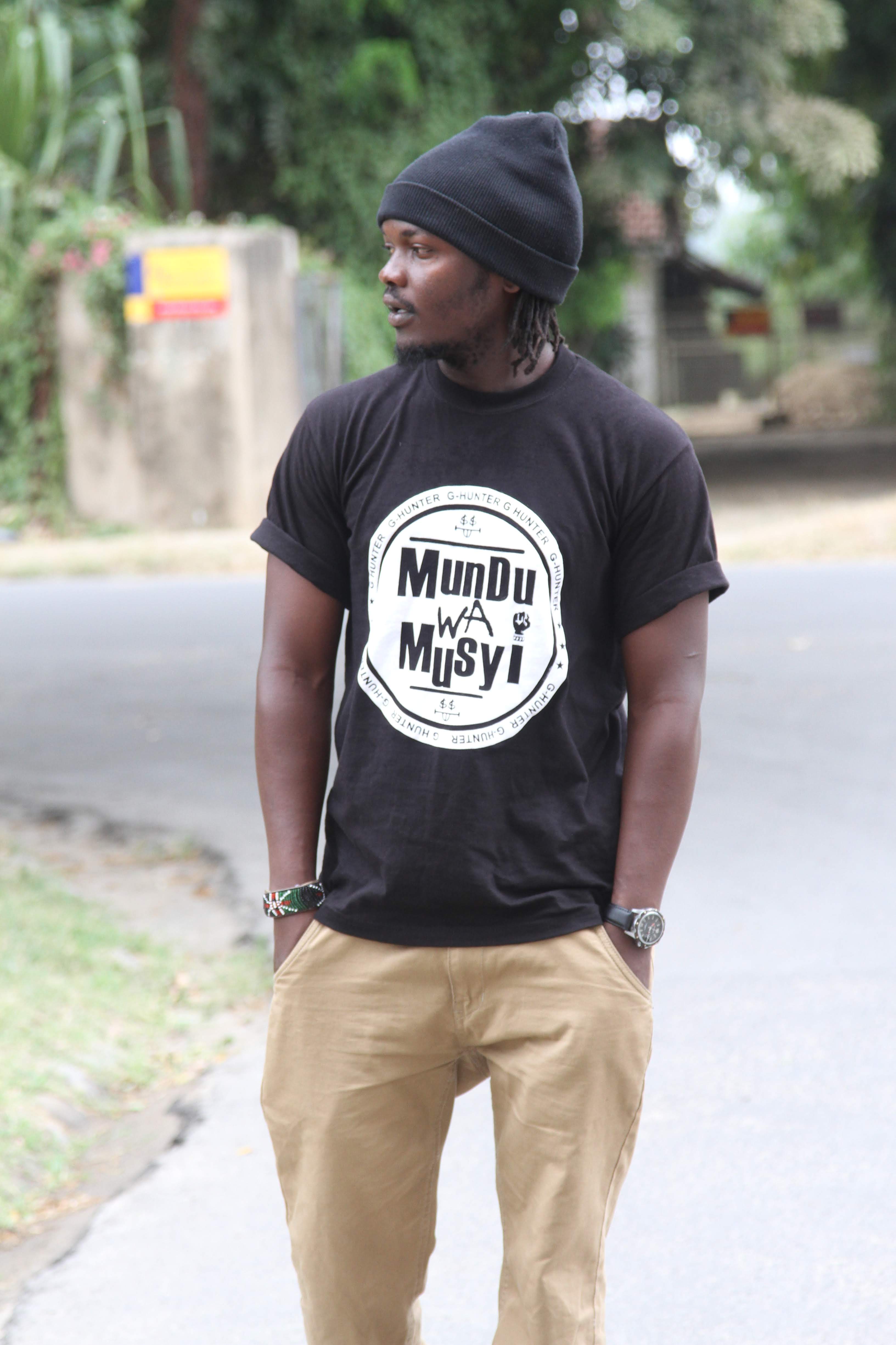 Mundu Wa Musyi Black Circle Logo Tee