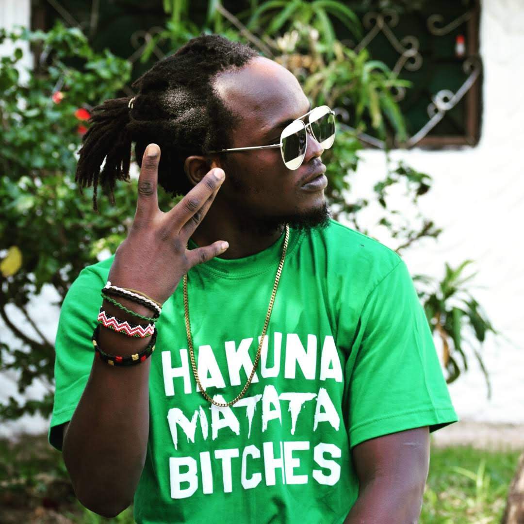 Hakuna Matata Green Tee — Portrait